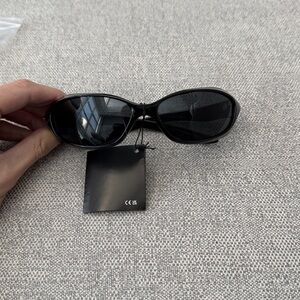 Sporty Sunglasses 😎